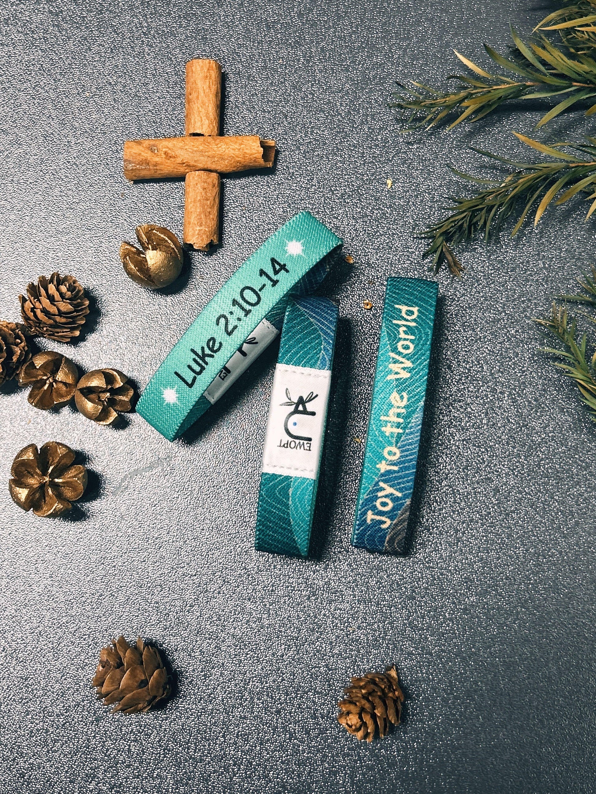 christian wristbands-Joy to the World - ewopt&yappy